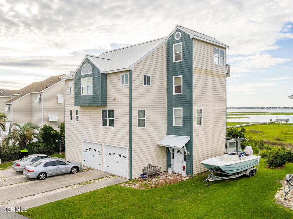 1st image of 125 Island Quay Dr