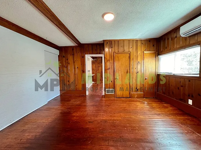 2326 Stark St #B — Photo 24