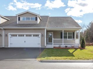 40B Brackett Ln, Hudson, NH 03051