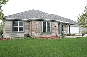 2nd image of 1349 Mockingbird Dr