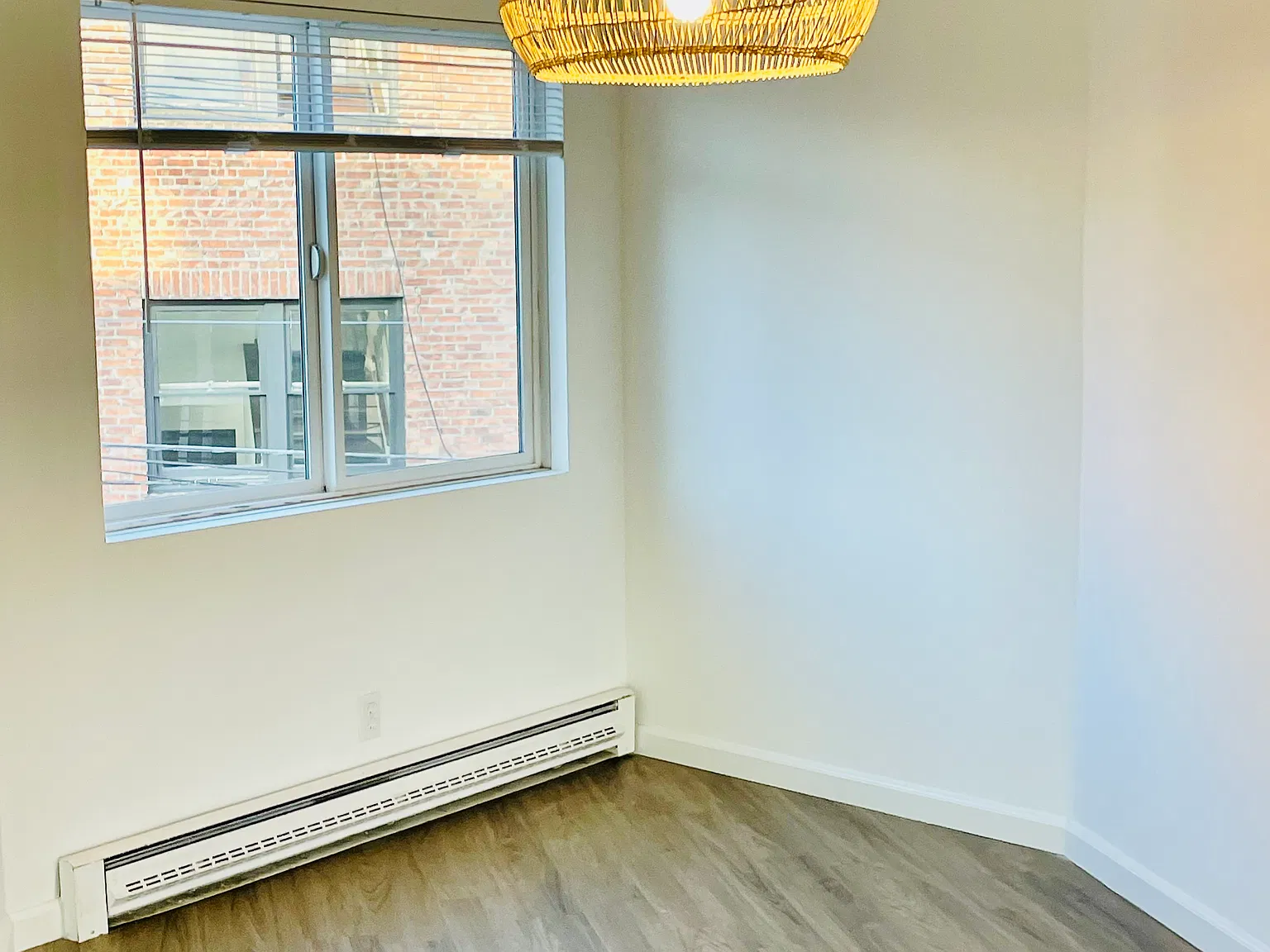 2 bed, 839 sqft, $2,699 — Photo 3