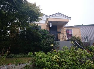 729 N 77th St, Seattle, WA 98103