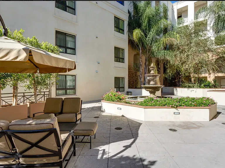 311 S Gramercy Pl #Penthouse 2 — Photo 23