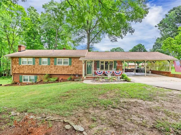3444 Hillside Dr, High Point, NC 27265