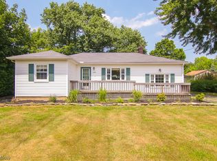 148 Antoinette St, Elyria, OH 44035