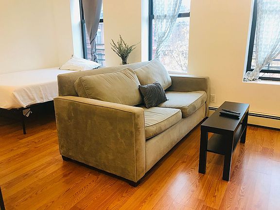 2nd image of 254 W 121st St #3A