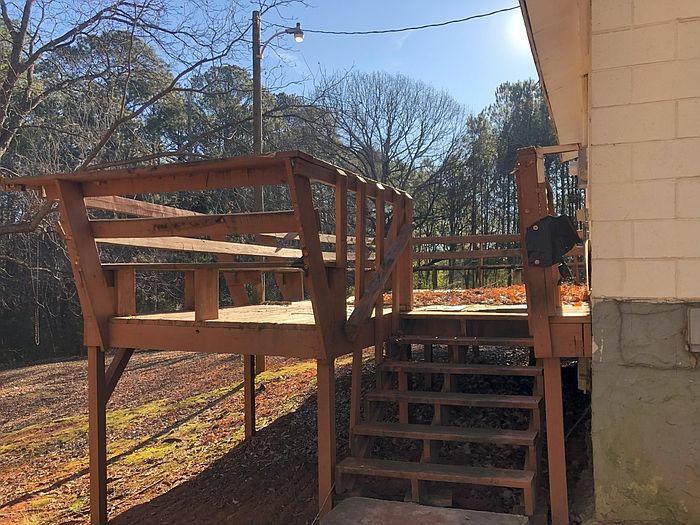 2nd image of 479 Tanners Bridge Rd