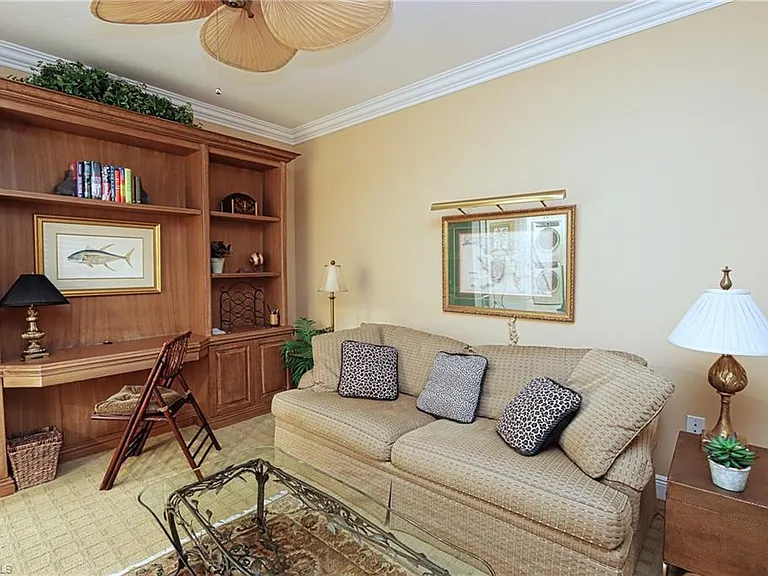 60 Seagate Dr #402 — Photo 20