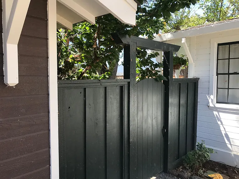 11611 Garden Ct — Photo 7