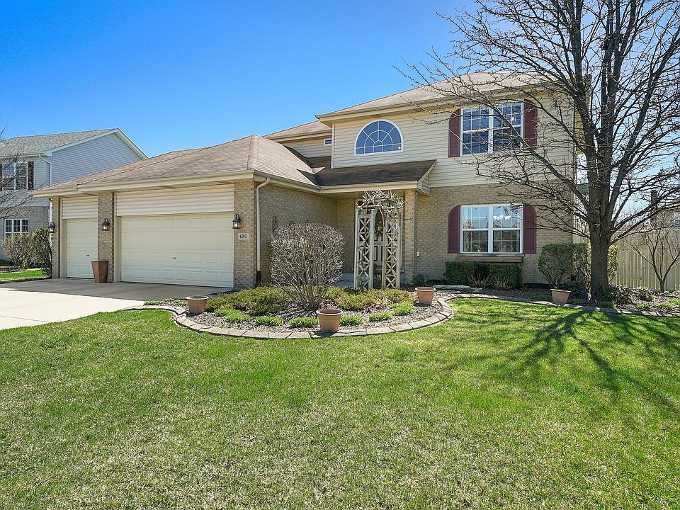 1st image of 680 Sandpiper Dr