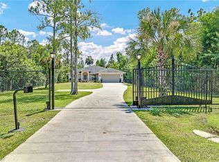 460 45th Ave NE, Naples, FL 34120