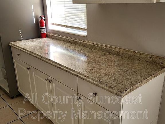 4th image of 8508 N Elmer St