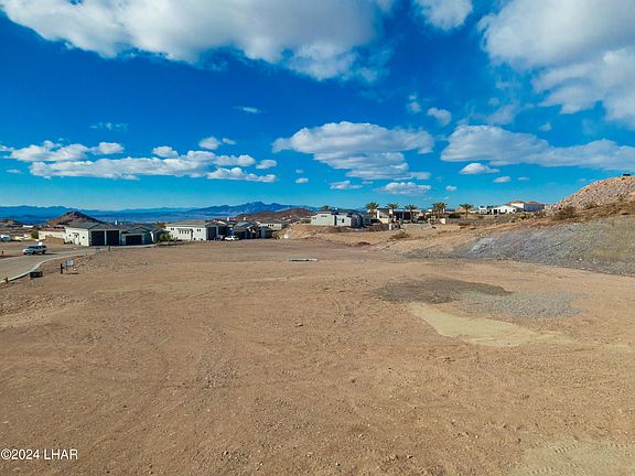 3rd image of 3022 Camino De La Enclave