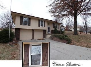 7806 NW Stoddard Ave, Kansas City, MO 64152