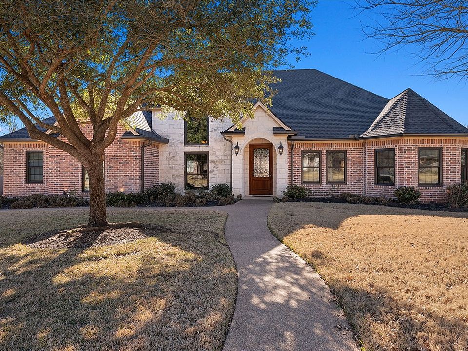 1st image of 720 Plum Hollow Dr