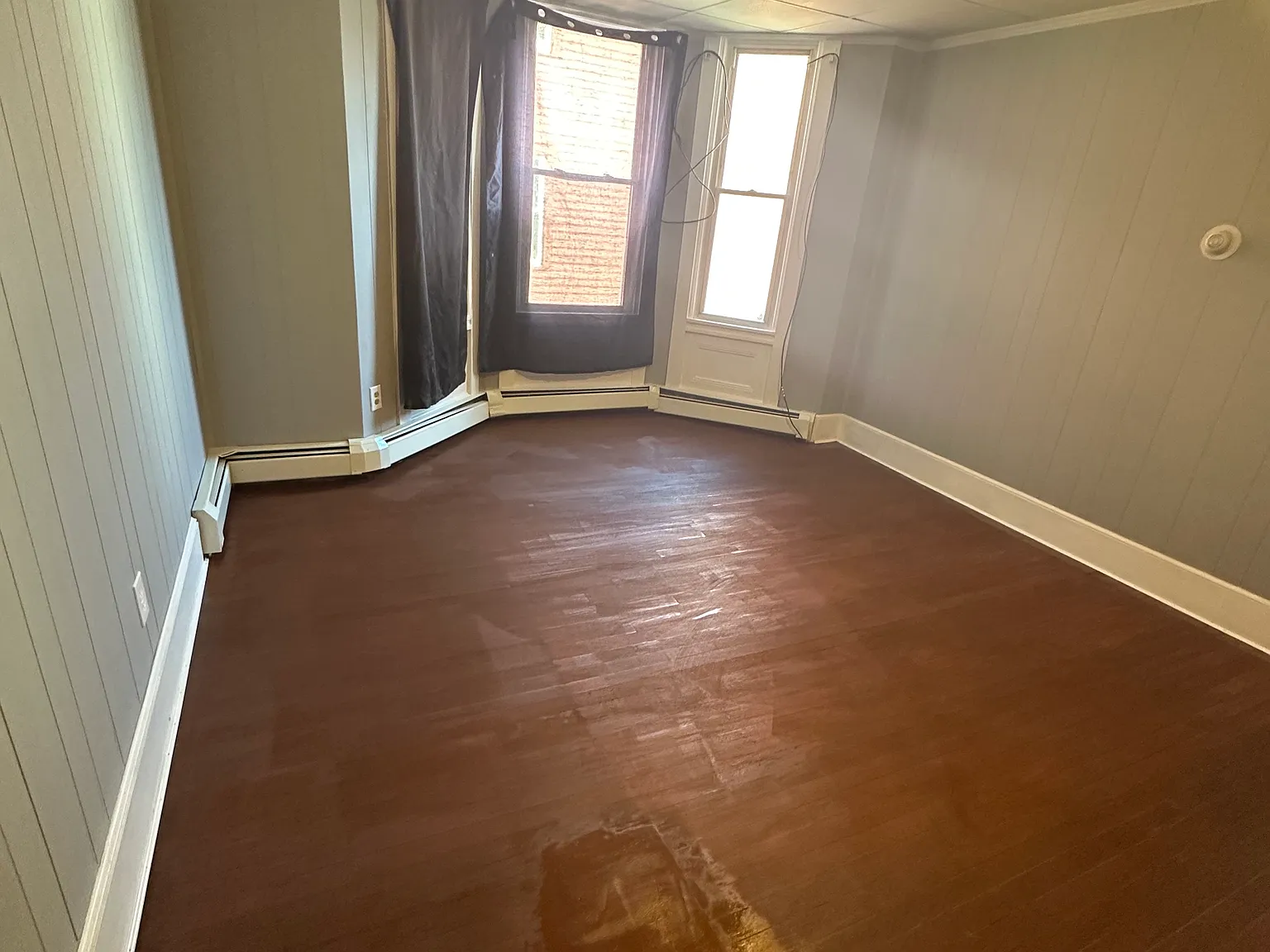 1 bed, 1200 sqft, $1,300 — Photo 3