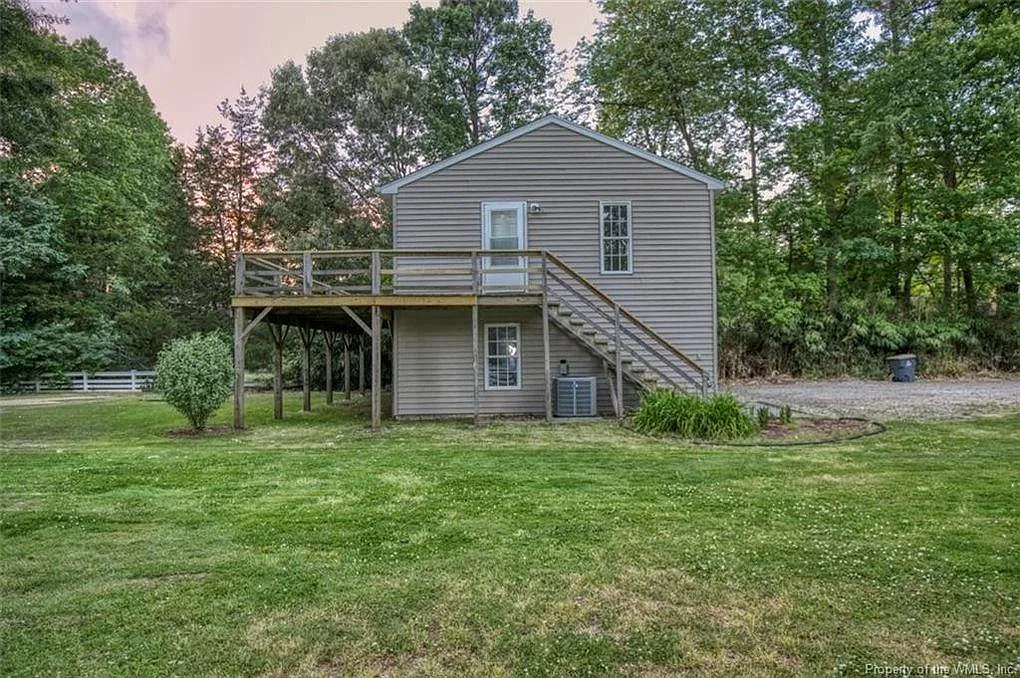 Studio, 672 sqft, $1,650 — Photo 4