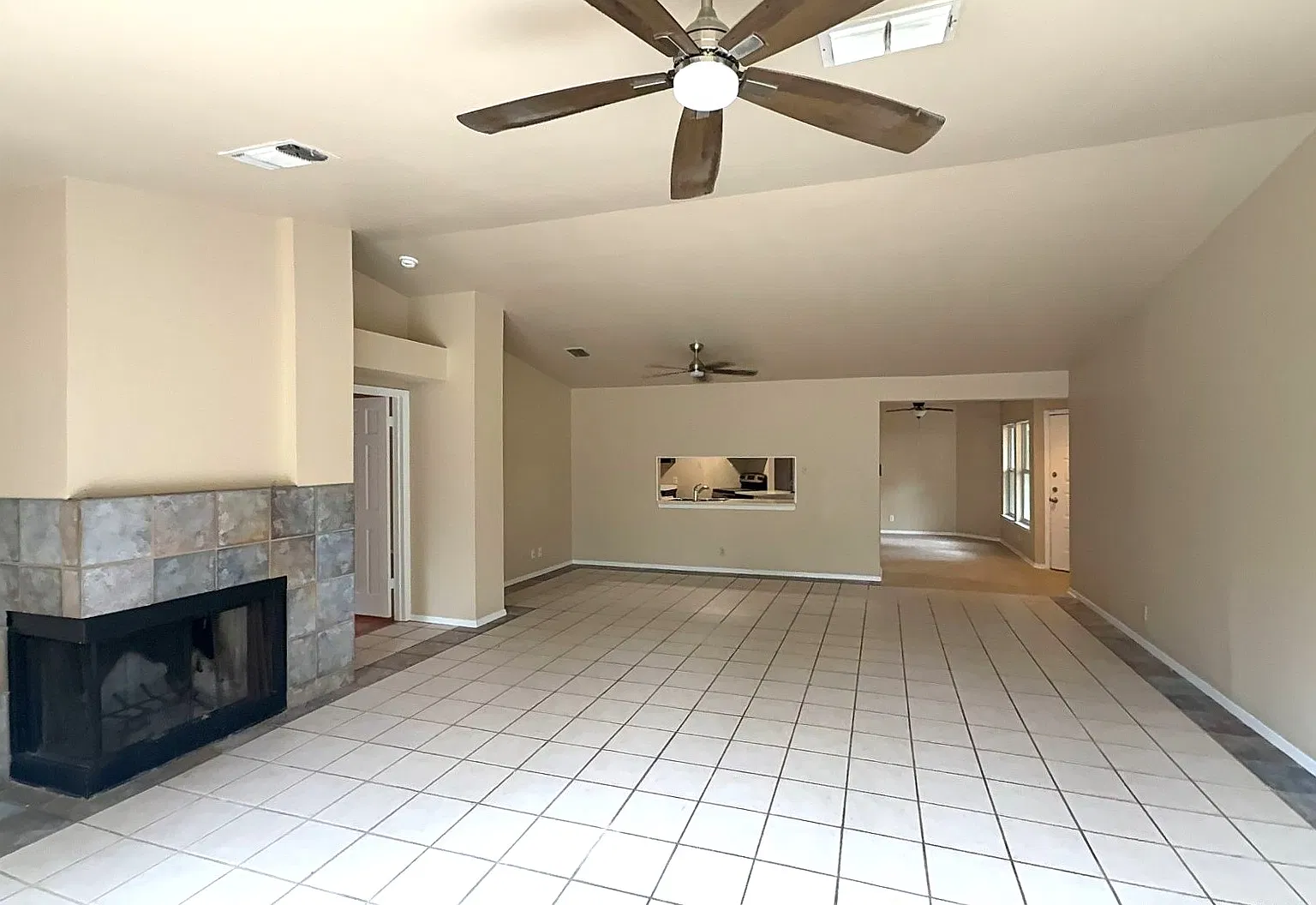 3 bed, 2032 sqft, $1,700 — Photo 4