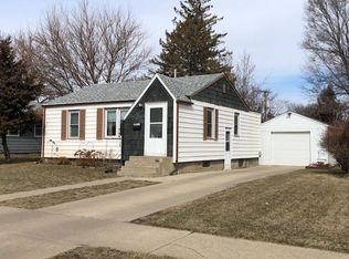 865 11th St SW, Huron, SD 57350