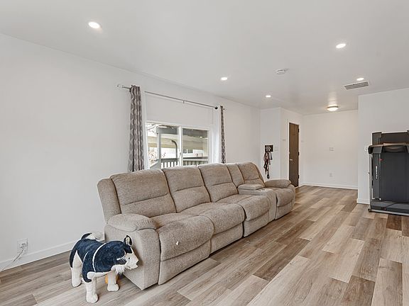 4th image of 15758 SE Highway 224 Unit 85