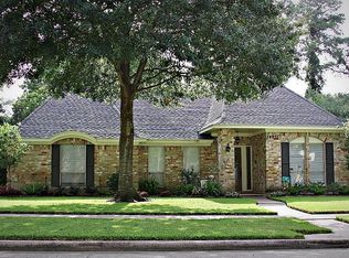 14931 Spring Lake Dr, Houston, TX 77070