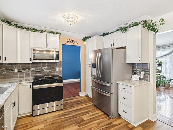 5th image of 5560 Elm Hill Dr