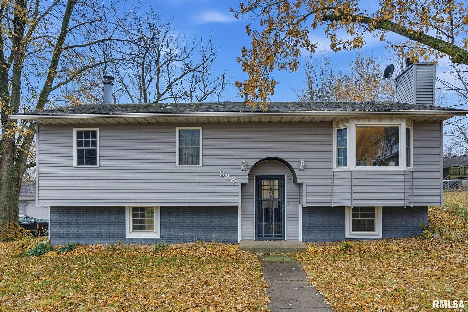 338 Benton St photo 1