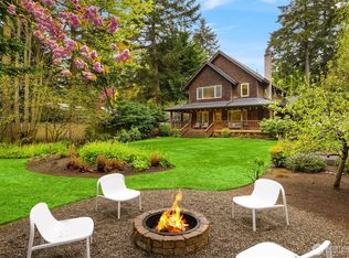 1981 NE Willow Ave, Bainbridge Island, WA