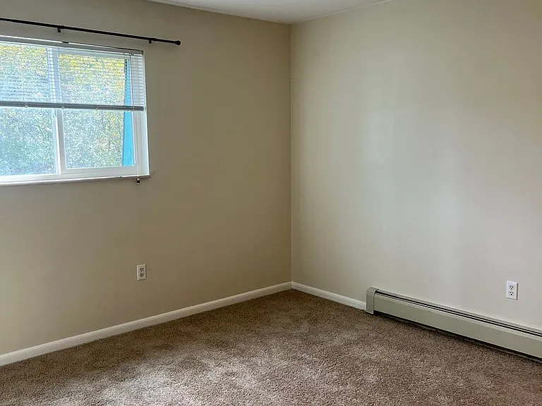 5504 Huron St #4 — Photo 6