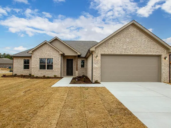 5002 Springwood Cir, Bryant, AR 72022