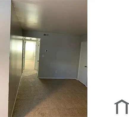 1229 Nelson St #A — Photo 3