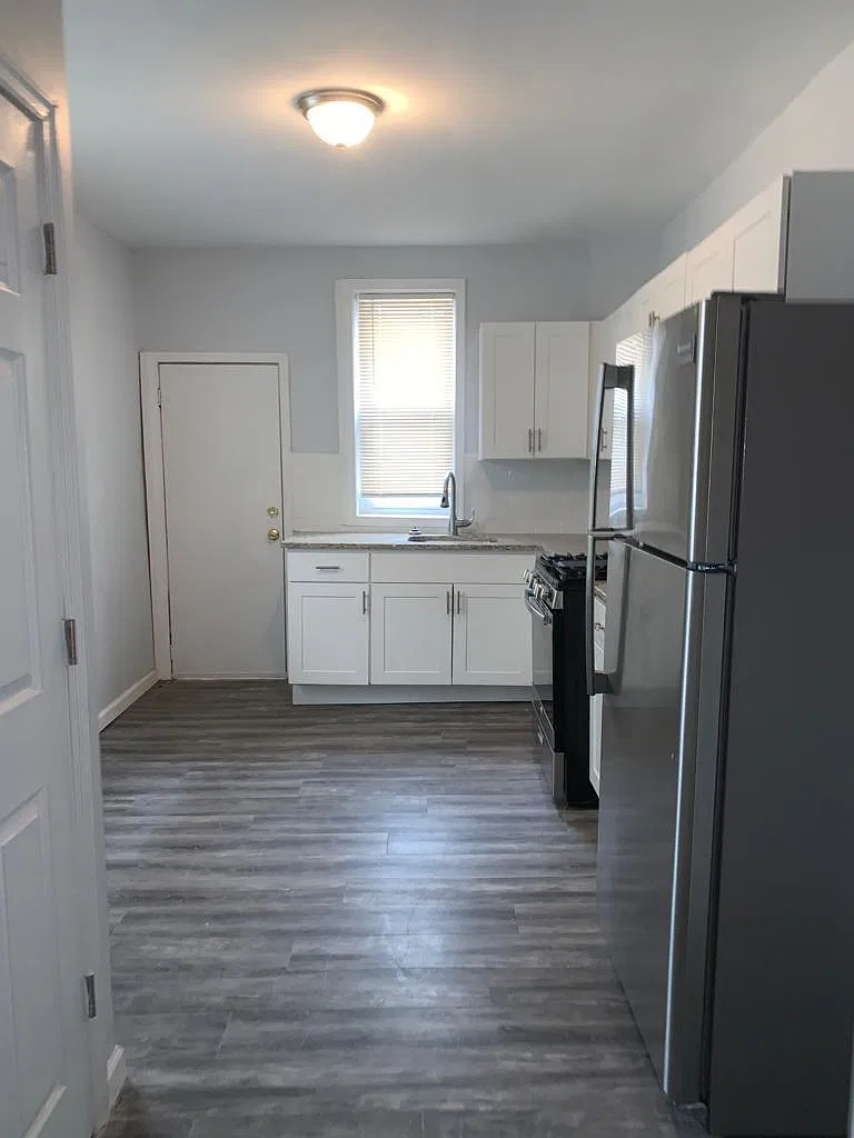 3 bed, 1134 sqft, $1,350 — Photo 3