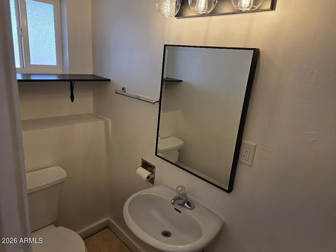 2 bed, 900 sqft, $1,295 — Photo 4