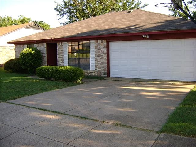 2nd image of 1904 Whittenburg Dr