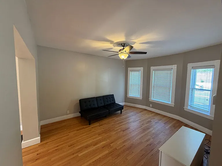 325 Rogers St — Photo 12