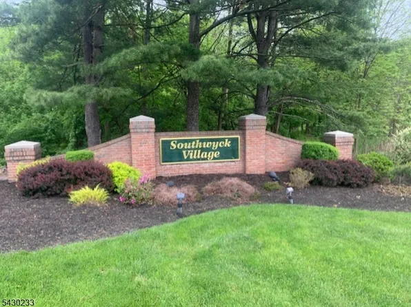 4 Wareham Ct, Scotch Plains Twp., NJ 07076