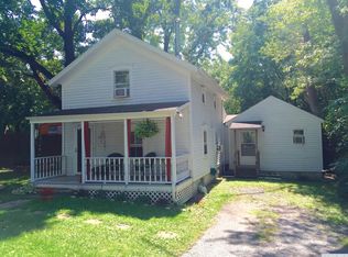 10 Footbridge Rd, Hudson, NY 12534