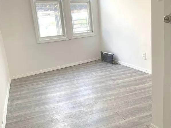 92-18 Liberty Avenue image 10 of 13