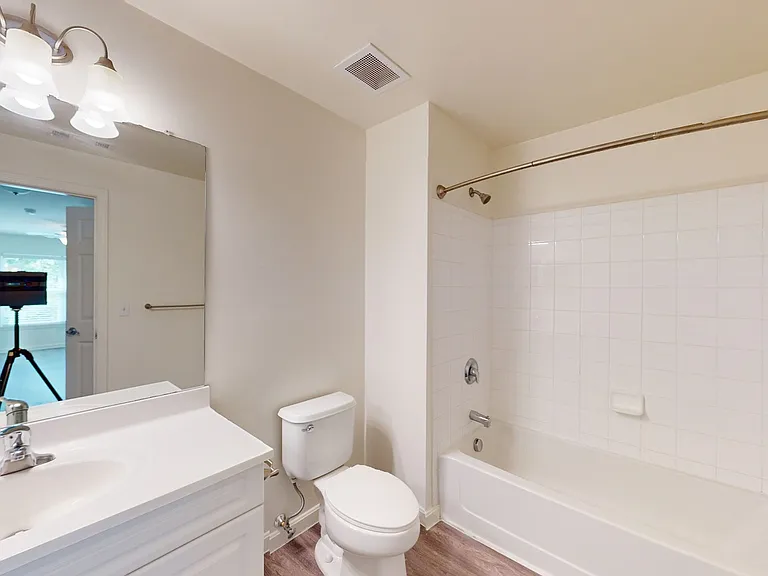 Inwood West — Photo 128