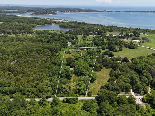 255 Jordan Rd, Dartmouth, MA 02748