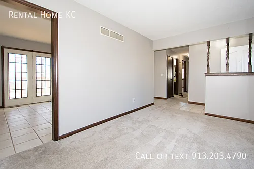 805 S Virginia Ln — Photo 4