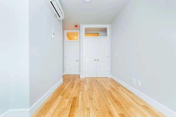 Rented by Nooklyn NYC LLC | media 6