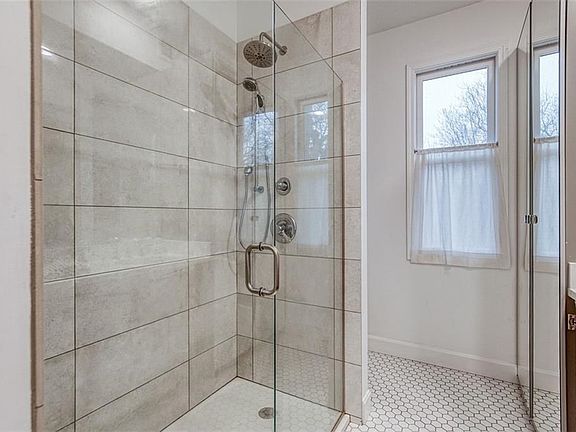 3rd image of 2119 W 74th Ter