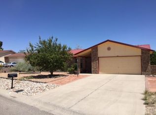 821 Everest Rd SE, Rio Rancho, NM 87124