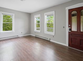 Oak, Clinton, MA 01510