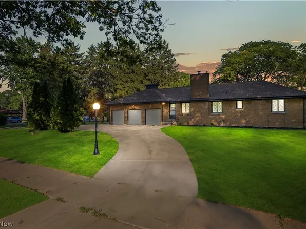 6847 Big Creek Pkwy, Middleburg Heights, OH 44130