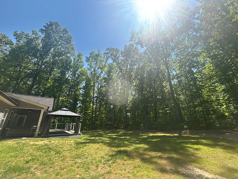 262 Allenwood Dr — Photo 23