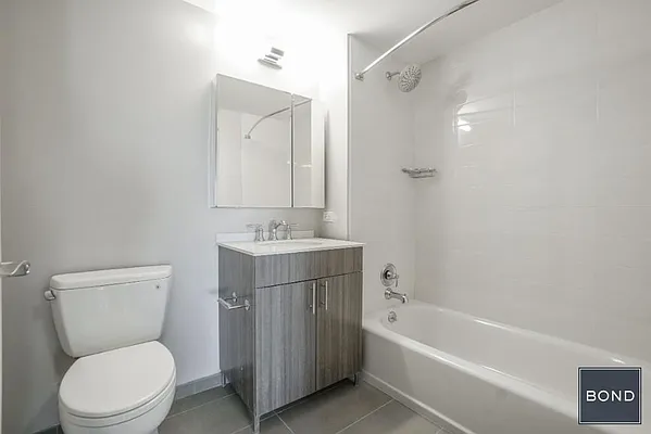 Rented by Bond New York | media 21