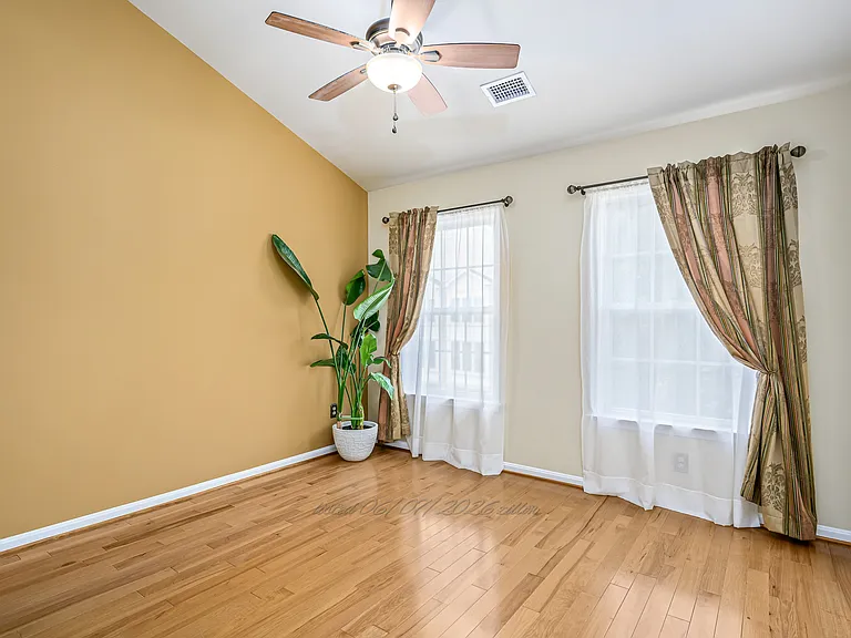 46180 Aisquith Ter — Photo 39