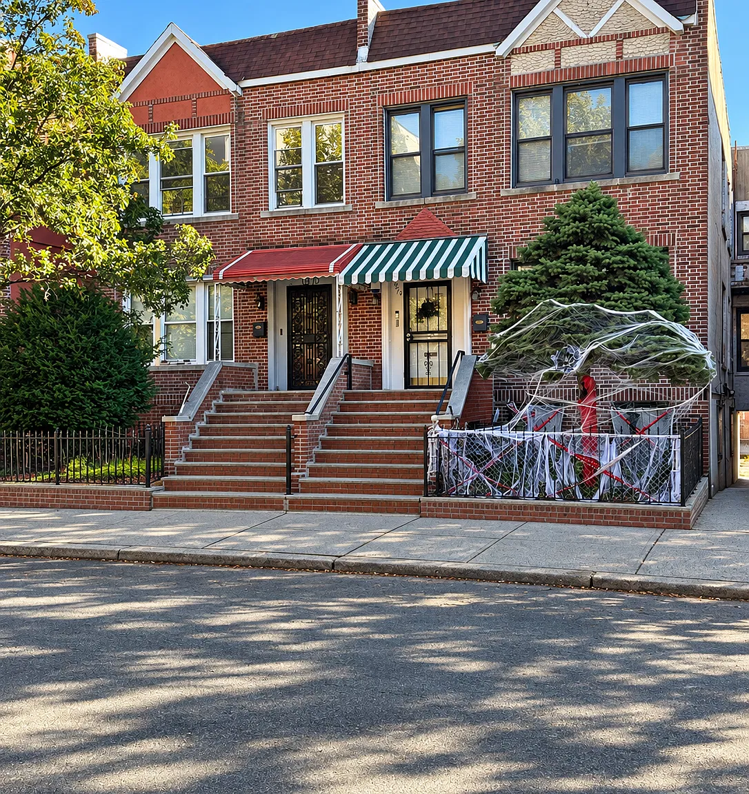 4 bed, $4,000 — Photo 1